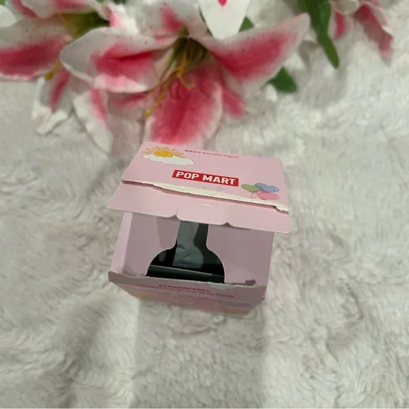 Pop Mart Care Bears Colorful Hugs Wish - Picture 6 of 10